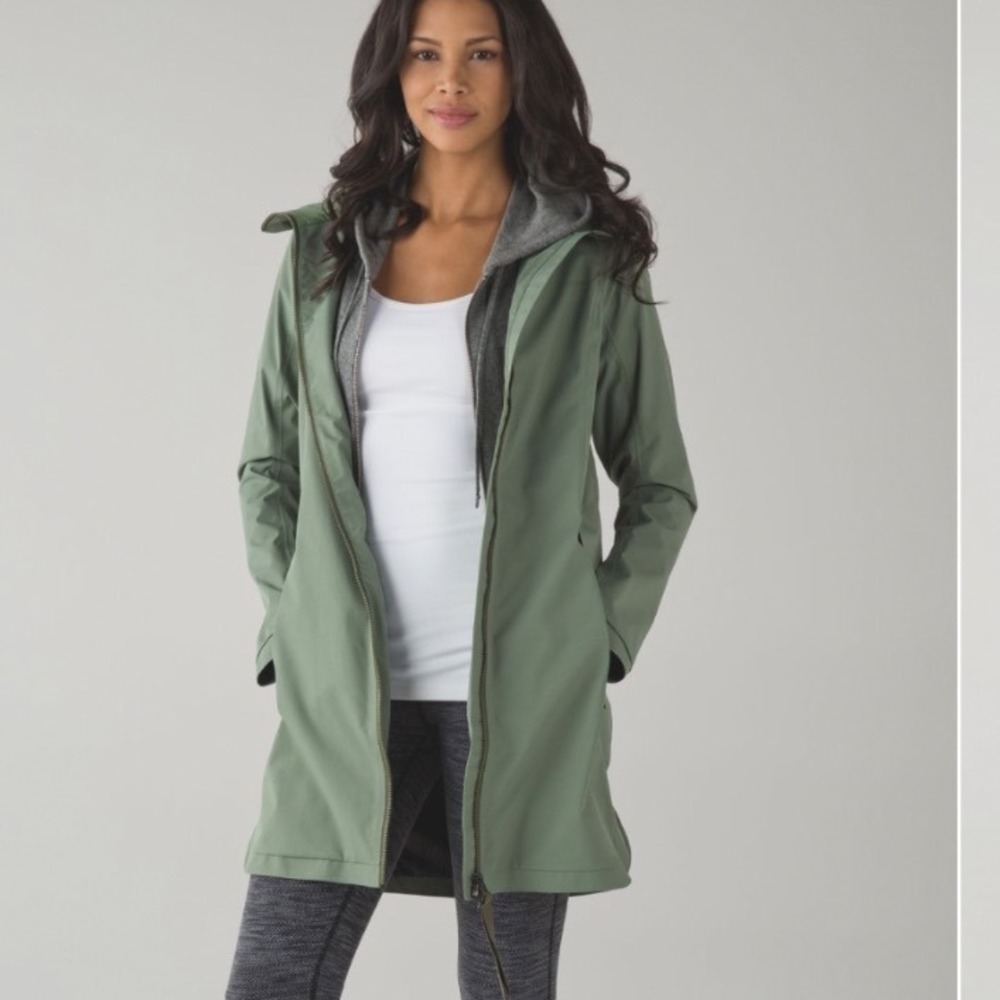 Lululemon Definitely Raining Jacket Green